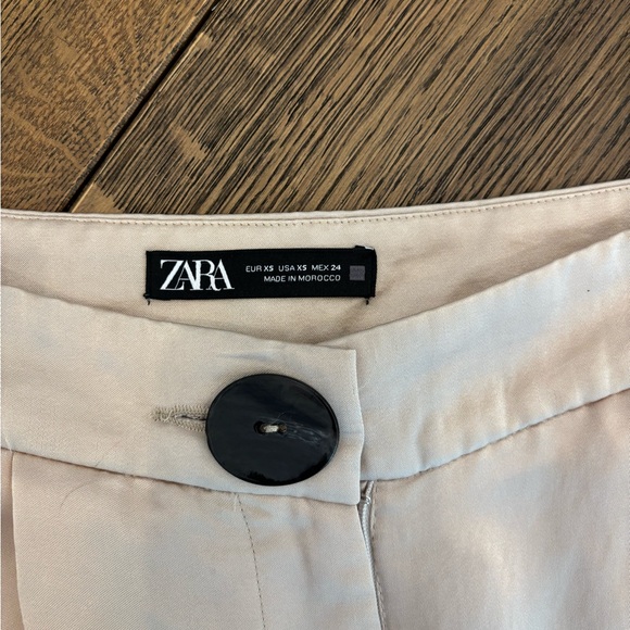 Zara sateen Champaign Women's Shorts - Picture 2 of 4